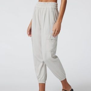 Vuori Villa Cargo Jogger (Brand New with tags)